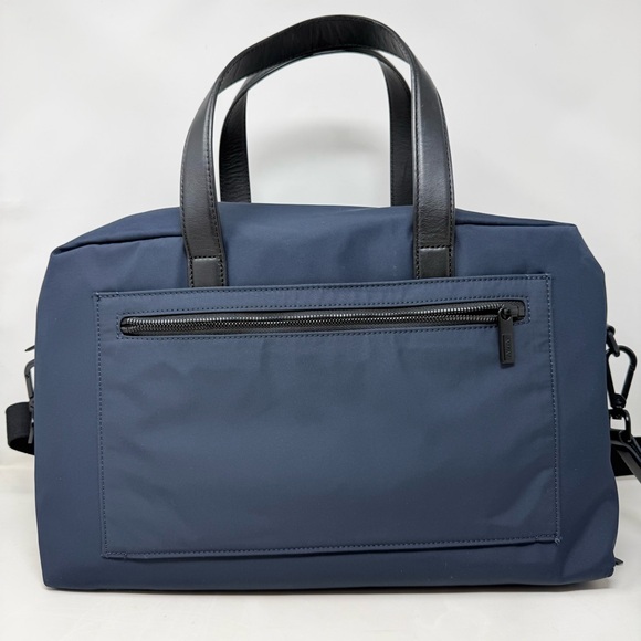 AWAY Everywhere Bag - Picture 2 of 5